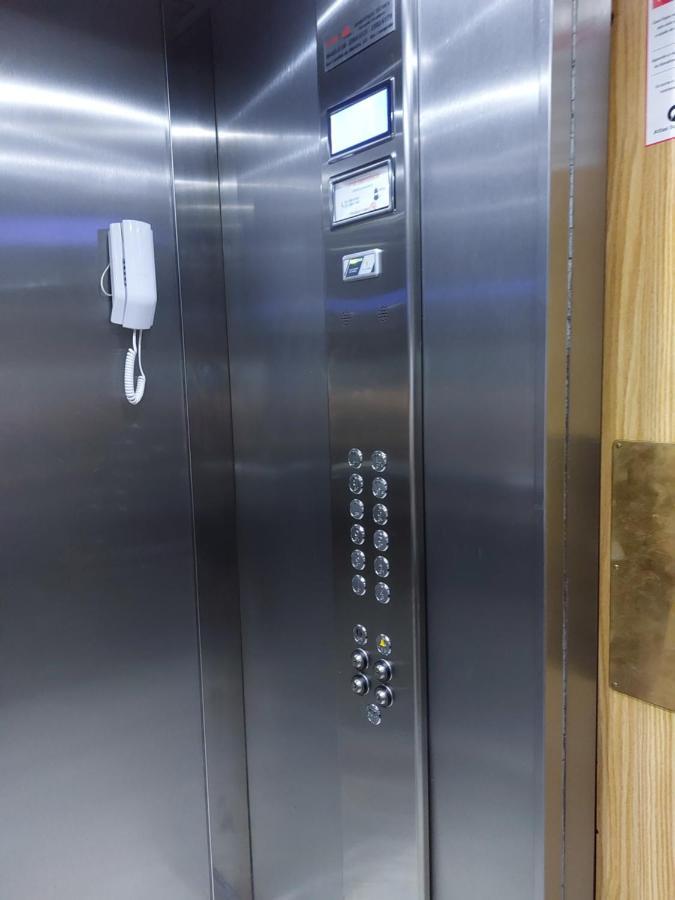 Apto Copacabana-leme Apartamento *